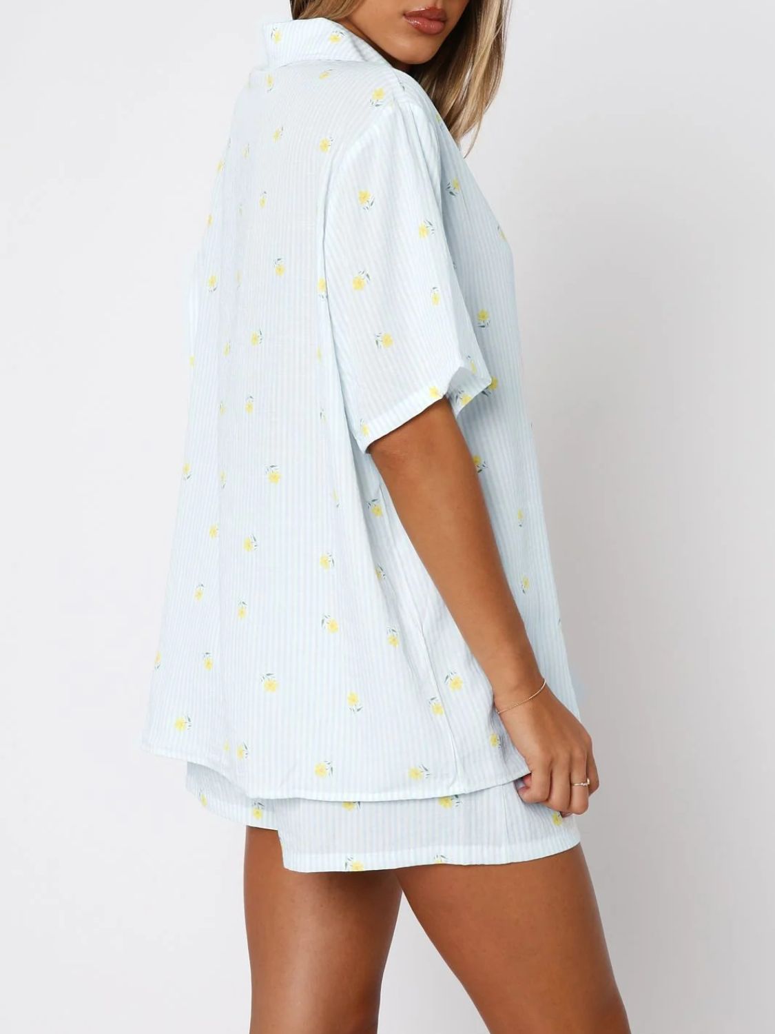 Printed Collared Short Sleeve Shorts Set